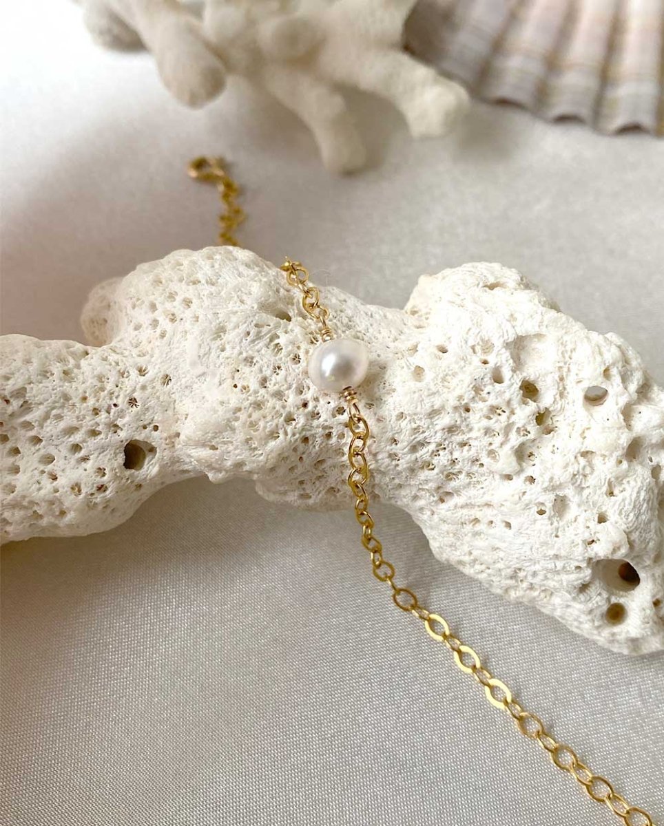 Sandy Single Pearl BraceletBracelets14K Gold FilledAngela Wozniak Jewellery