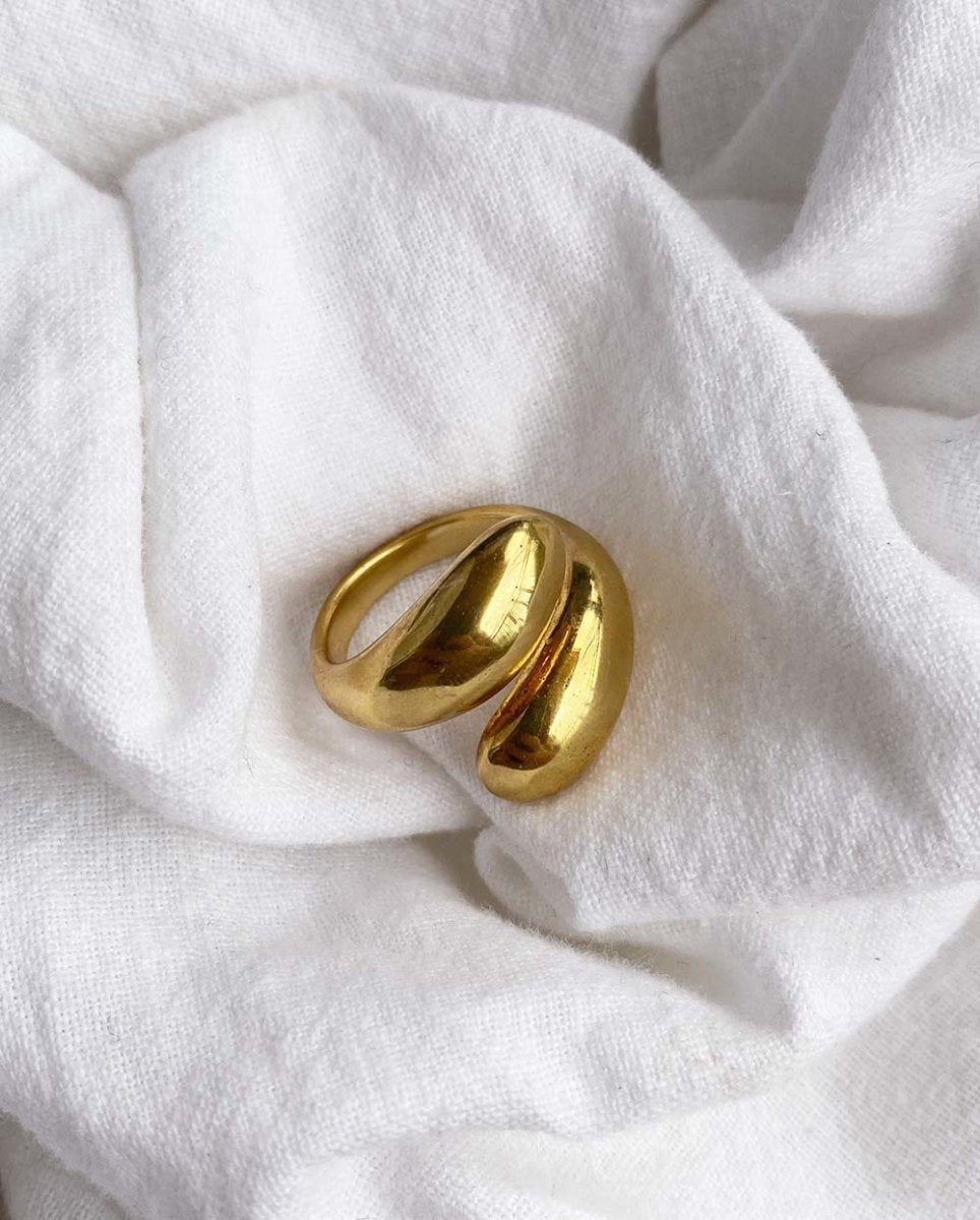 Gold Waterdrops Ring - Size AU-O / US-7Rings14K Gold VermeilAngela Wozniak Jewellery